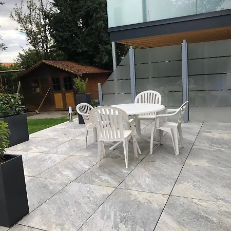 90 M2 With 2 Bedrooms, Terrace And Garden Apartamento *