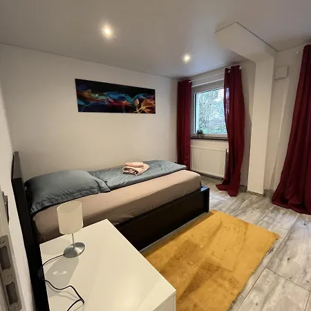 Apartment 90 M2 With 2 Bedrooms, Terrace And Garden